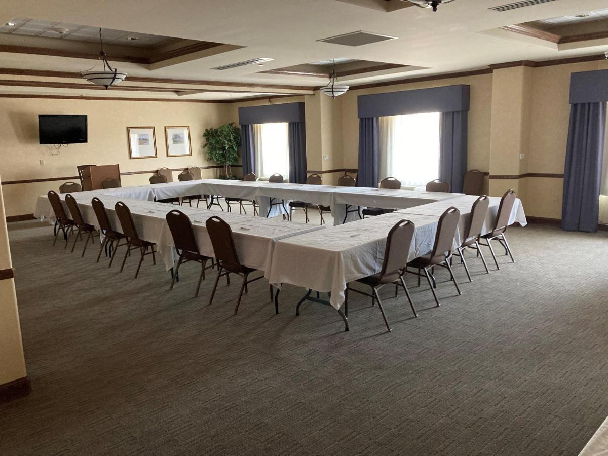 Country & By Radisson, - Quail Springs, Ok 3*