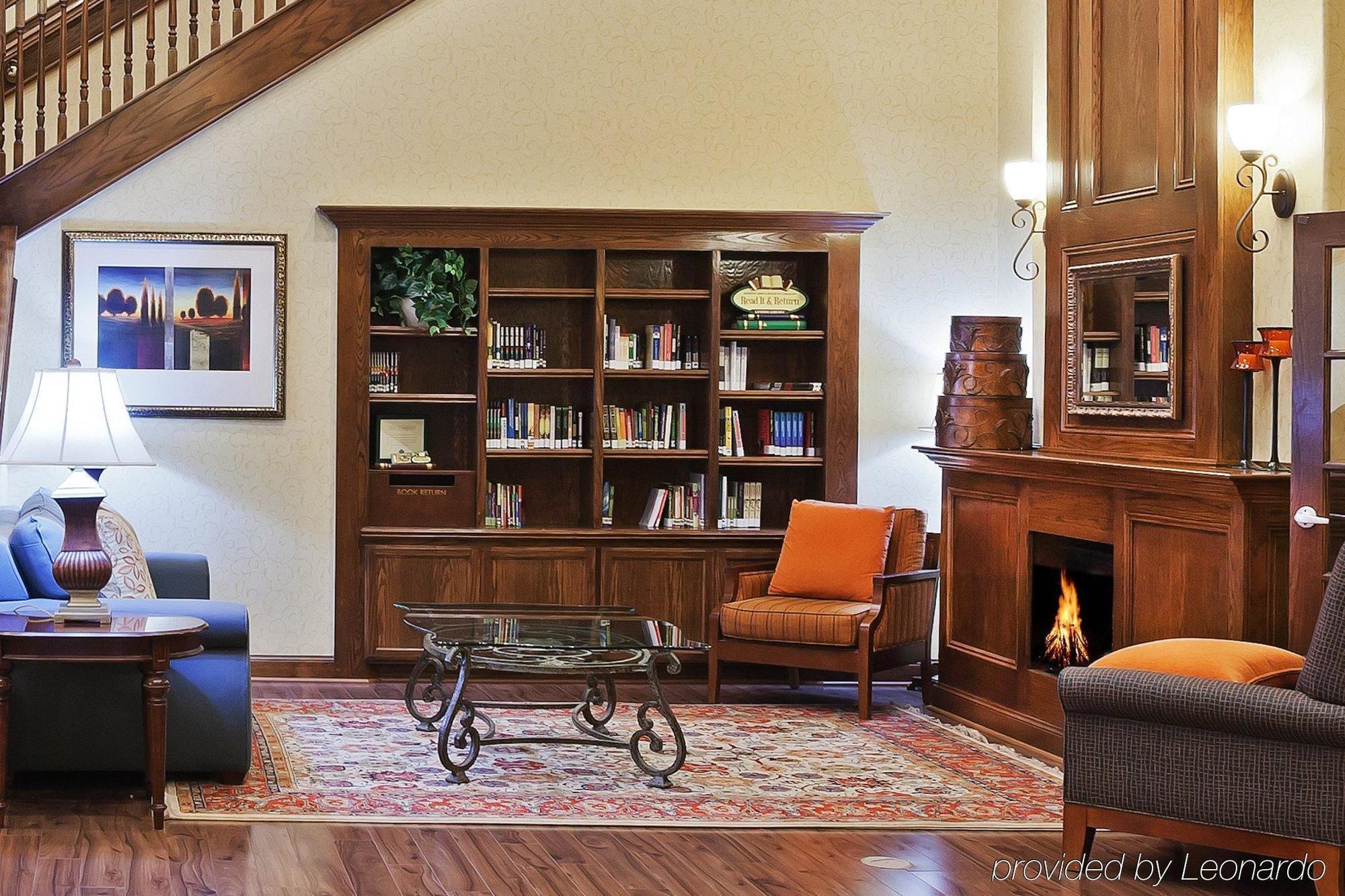 Hotel Country & By Radisson, - Quail Springs, Ok
