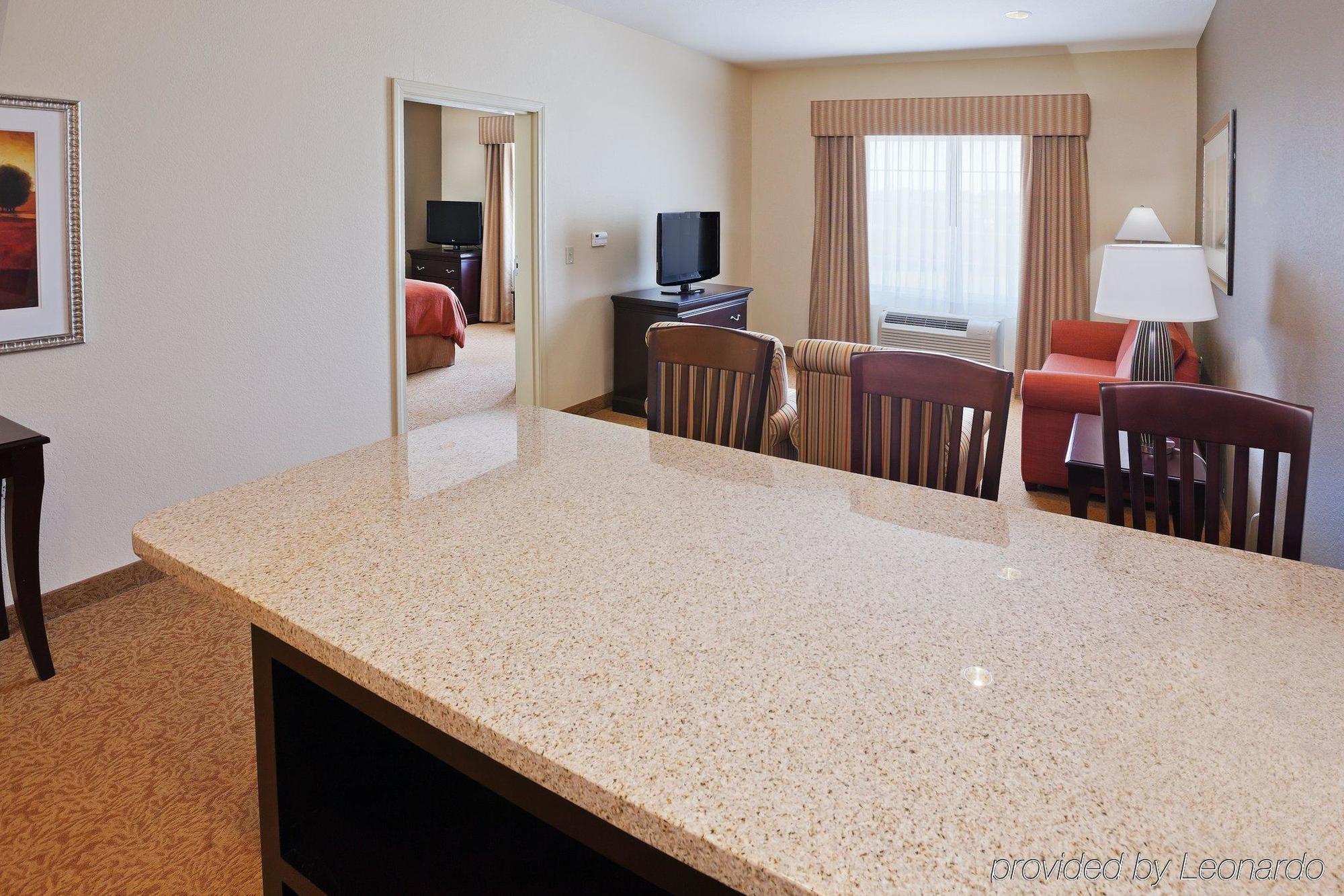 Hotel Country & By Radisson, - Quail Springs, Ok Oklahoma City