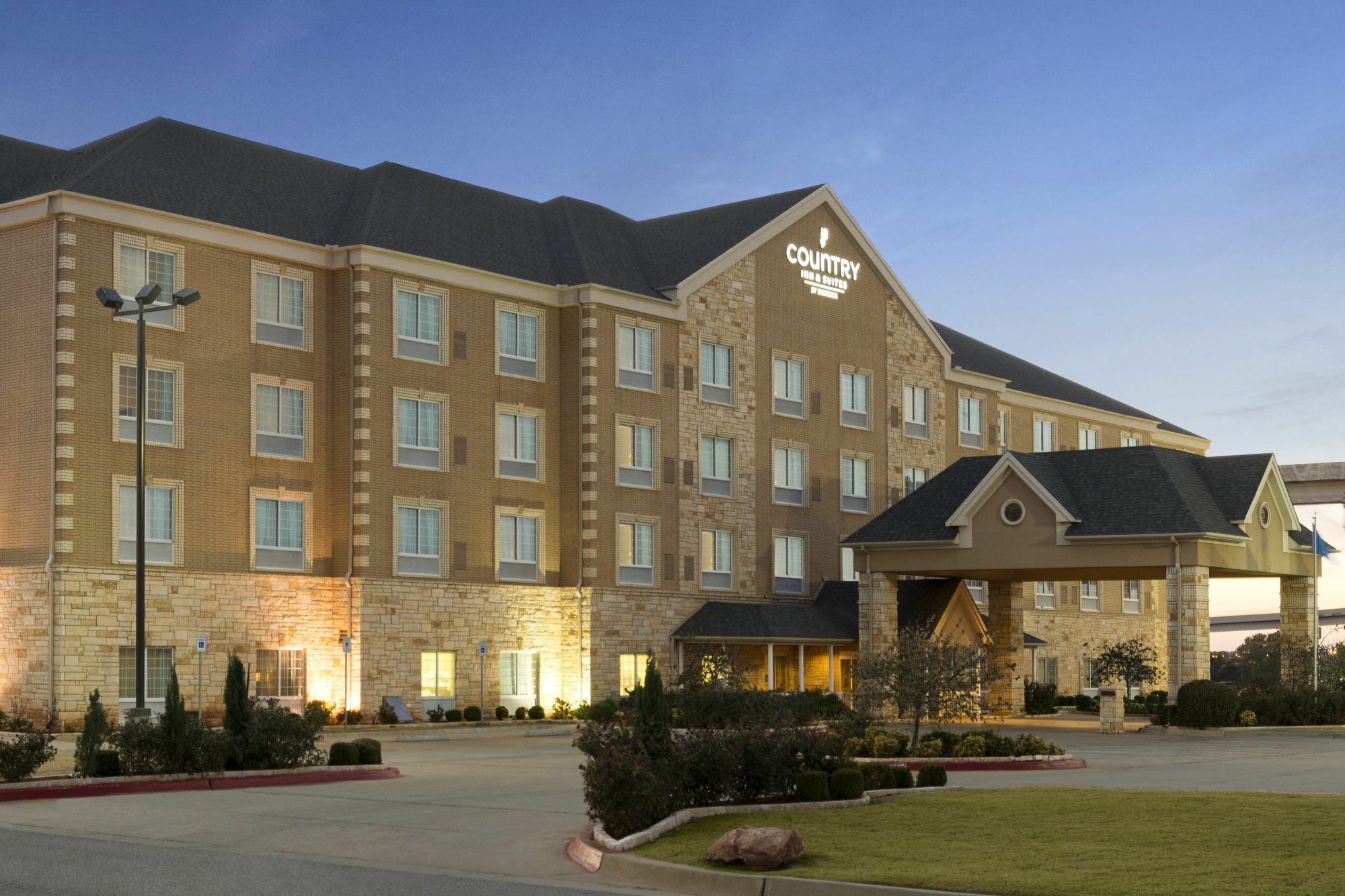 Hotel Country & By Radisson, - Quail Springs, Ok Oklahoma City